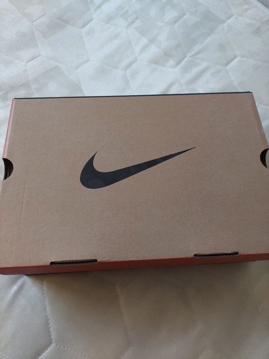 Чисто нови обувки