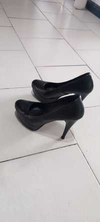 Дамски обувки с висок тънък ток. Марка-Frateiii