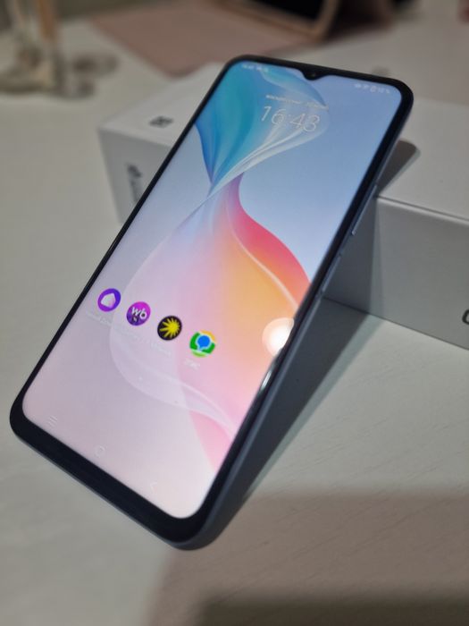 Телефон Vivo Y33S