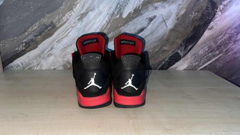 Jordan 4 red thunder