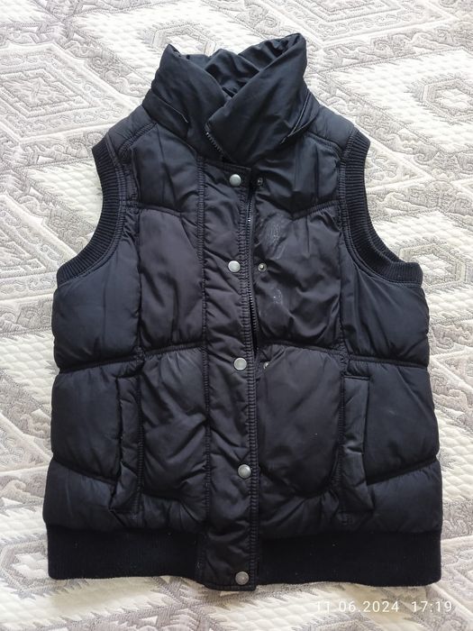 Продам куртку осень-весна, жилетку цена 3000 тенге