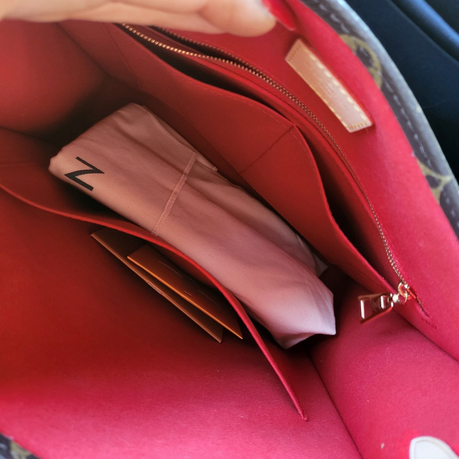 Louis Vuitton Sac Plat дамска чанта оригинал