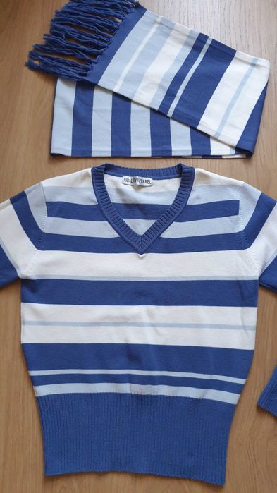 Pulover subtire M si fular