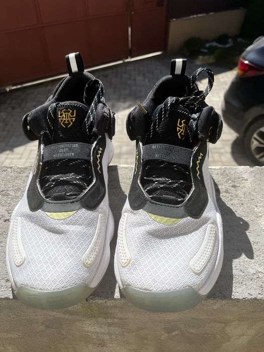 Adidasi Adidas sport
