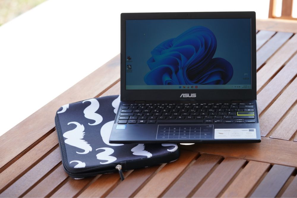 Laptop Asus VivoBook E210MA 11”