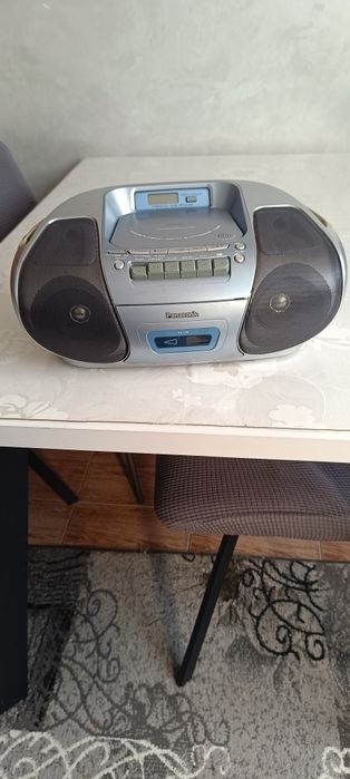 Продам магнитофон Panasonic