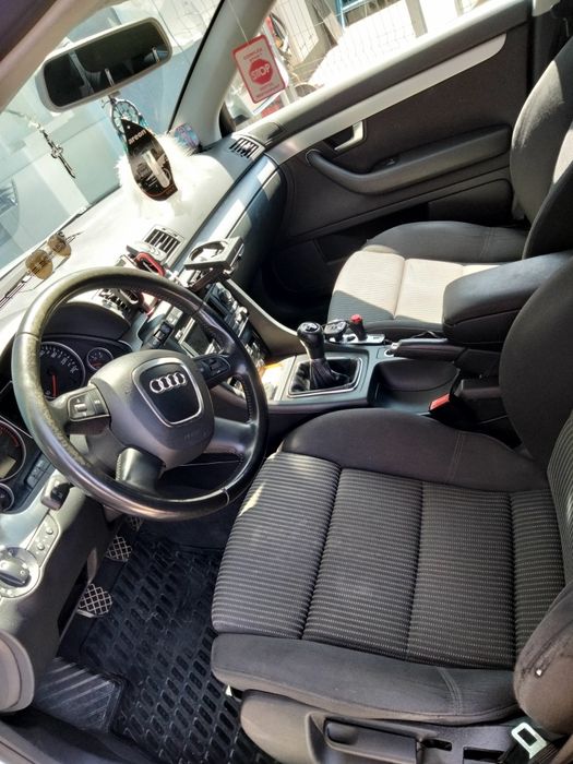 Vând Audi A4 B7.