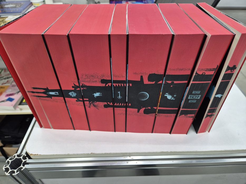 Pachet Turnul Întunecat 8 vol. (ediție de colecție sprayed edges)
de