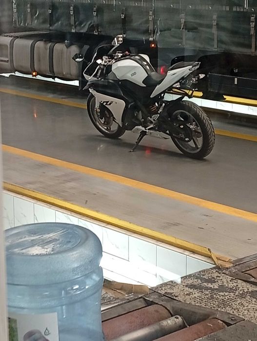 Vând urgent Yamaha yzf R 125