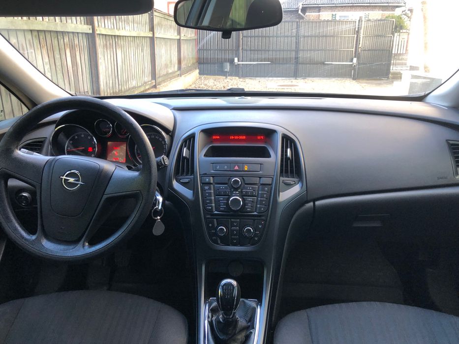 Opel Astra J 1,4 benzina