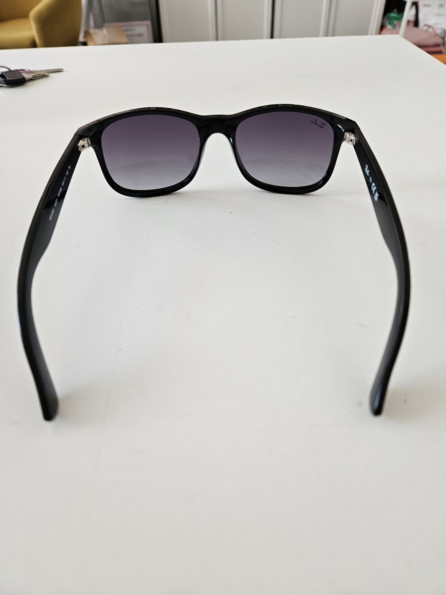 Ray-Ban Andy RB4202 601/8G слънчеви очила
