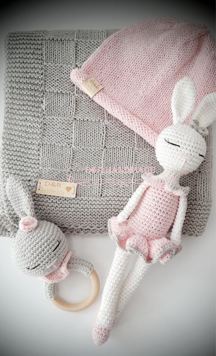 Ръчно плетени одеалца,шапчици,играчки,клипсове