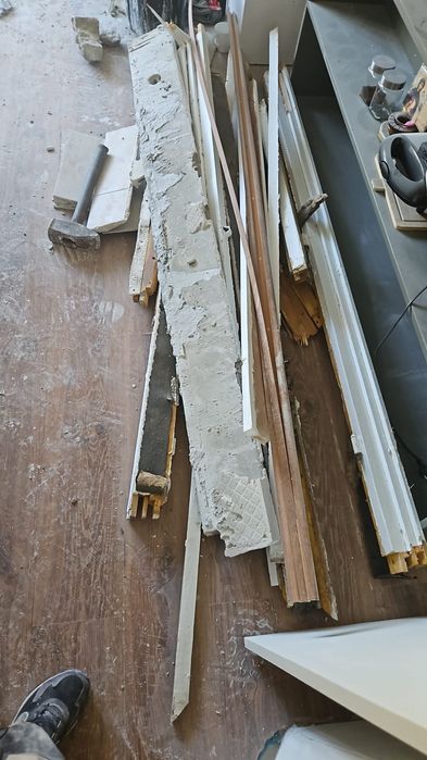 Transport mutari Debarasari demolari decopertări moloz program 24/7