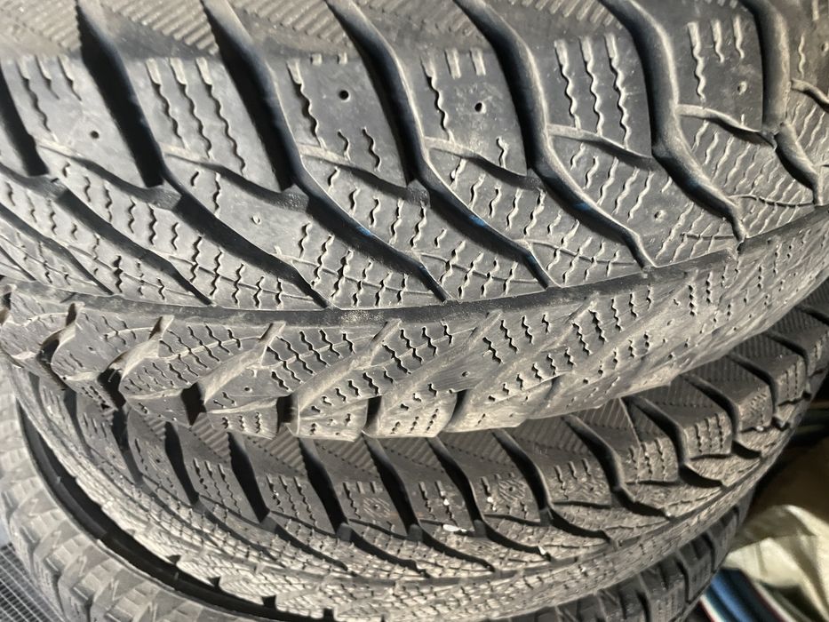 Шины зимние 175/70R13