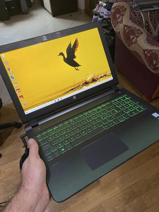 Laptop HP Pavilion Gamimg 15,  i7-6700HQ, GTX 4gb, 16gb ram, ssd