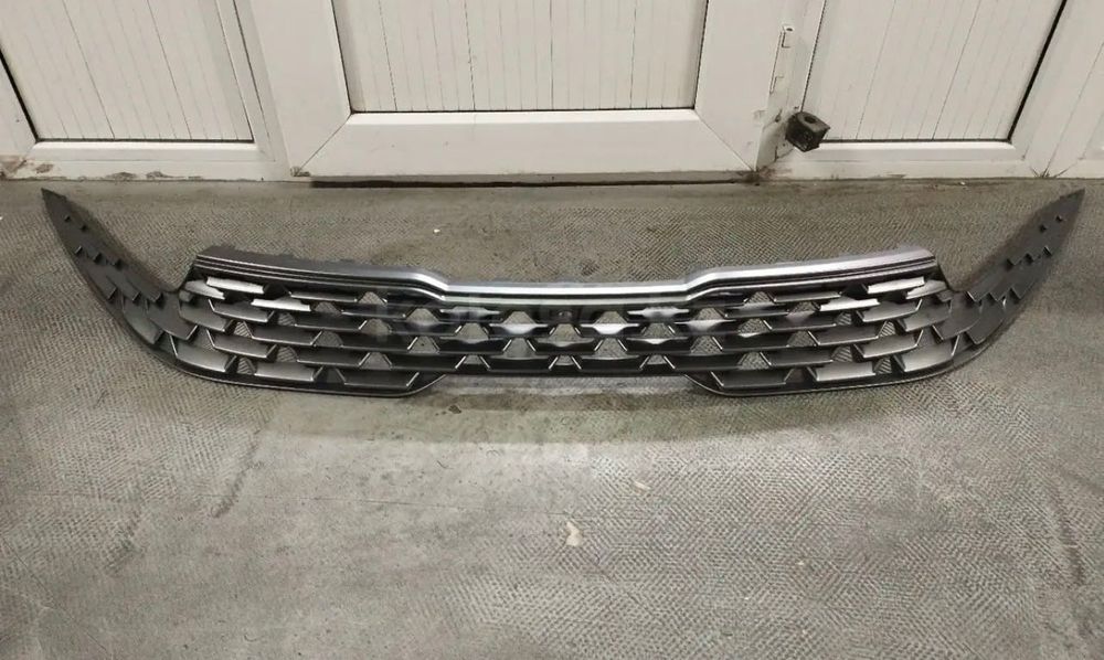 Решетка радиатора Kia k5