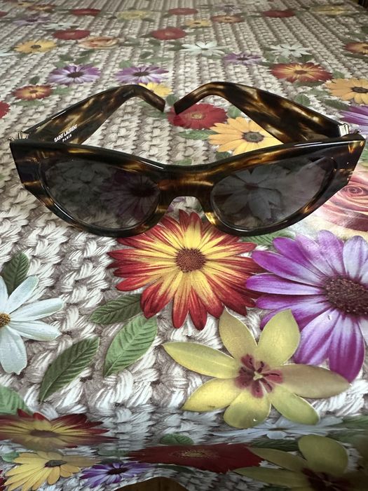 Ochelari de soare saint laurent