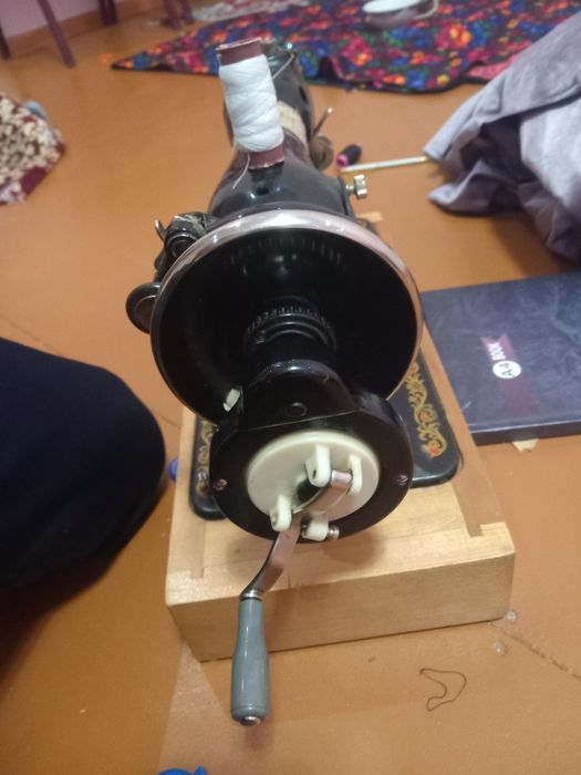 Тикув машина янги холатда