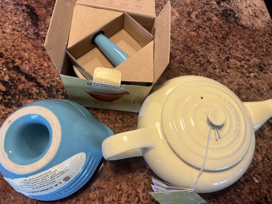 Le creuset 3 piese (Ceainic -mojar- storcator fructe!