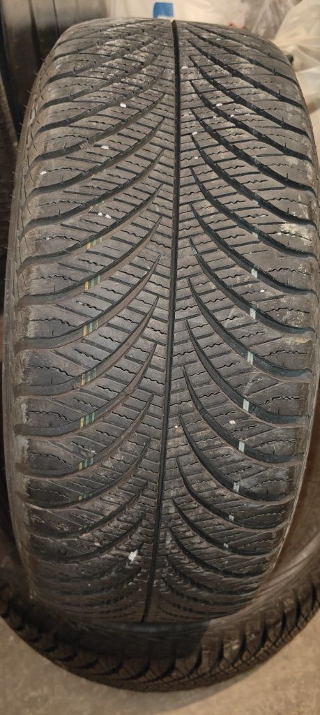 Anvelope Goodyear 215 55 r17