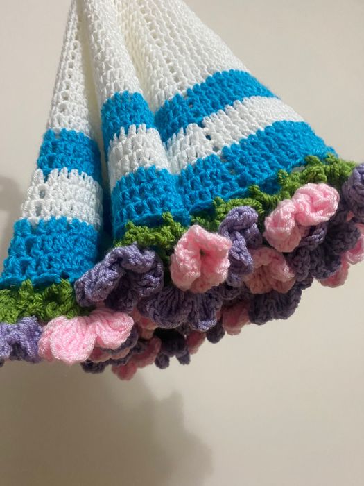 Fata de masa/paturica bebelusi tip buchet de flori