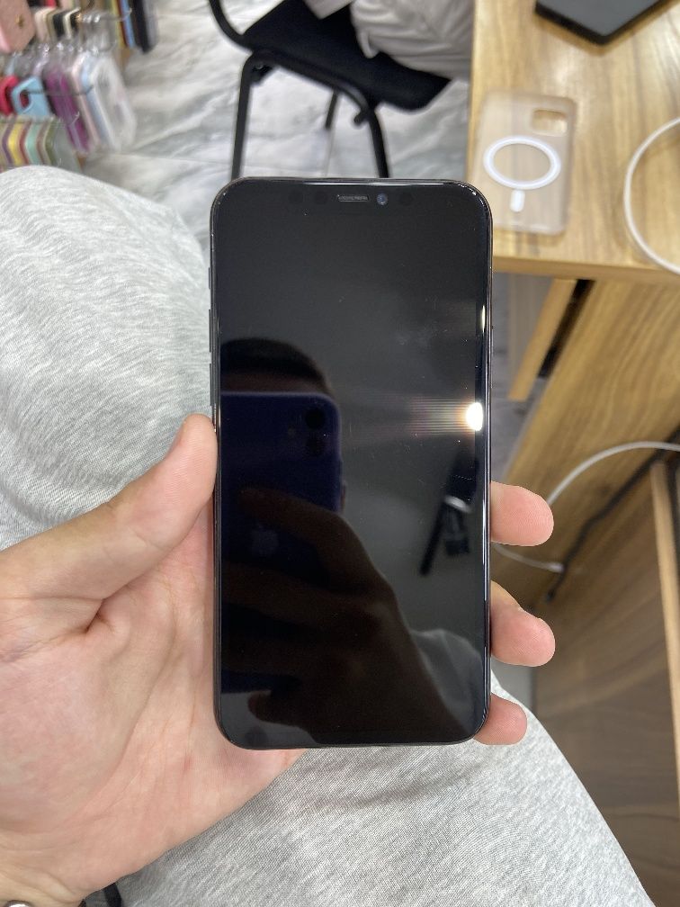 Iphone 11 pro green
