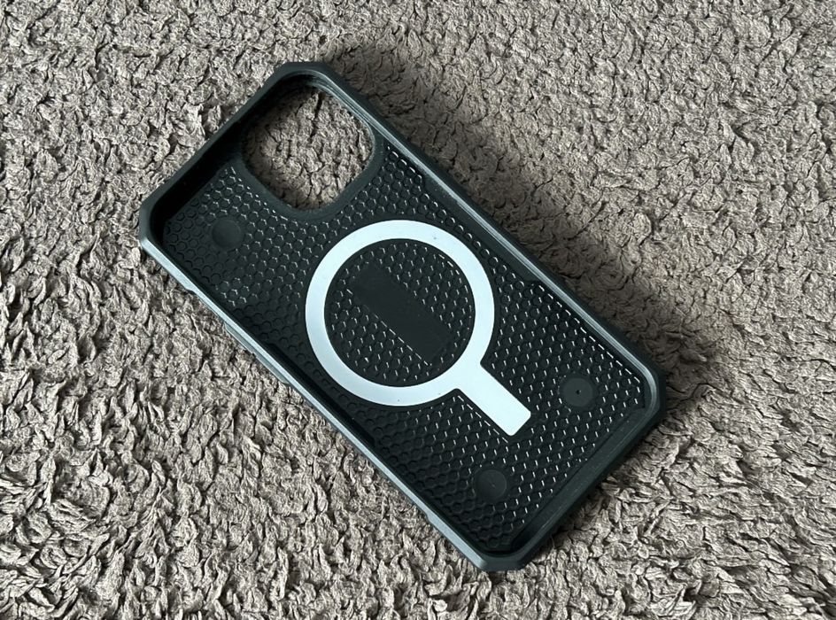 Husa UAG pt Iphone 14/ 13