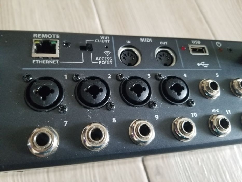 Mixer digital Behringer X Air 12