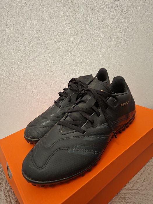 Addidas predator marime 43