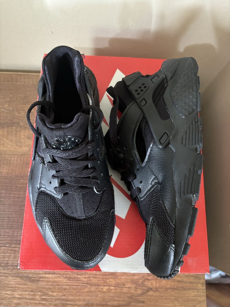 Nike Huarache маратонки