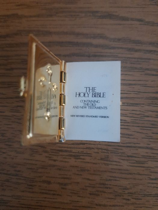 Biblie foarte mica