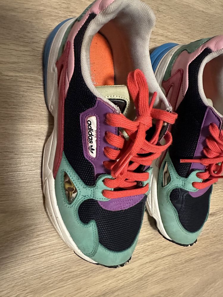 Adidas original falcon multicolor, dama