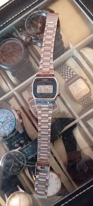 Lot ceasuri Fossil ,Casio,Rooawear,Loknat
