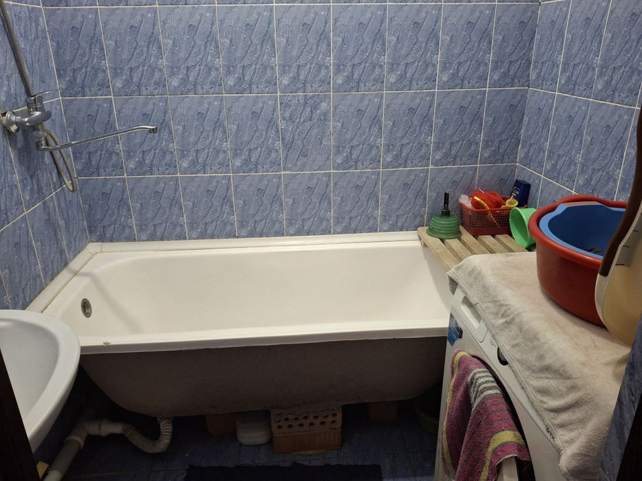 Uy sotiladi. 3xonali