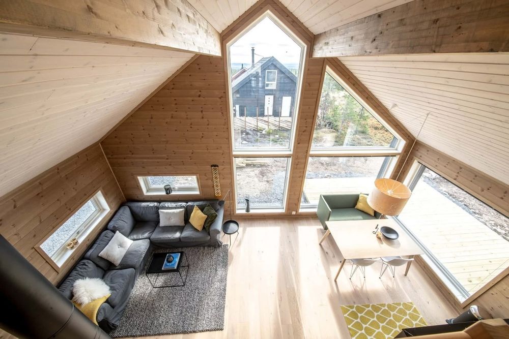 Vindem și realizăm case de lemn izolate termic și fonic  la prețuri mi