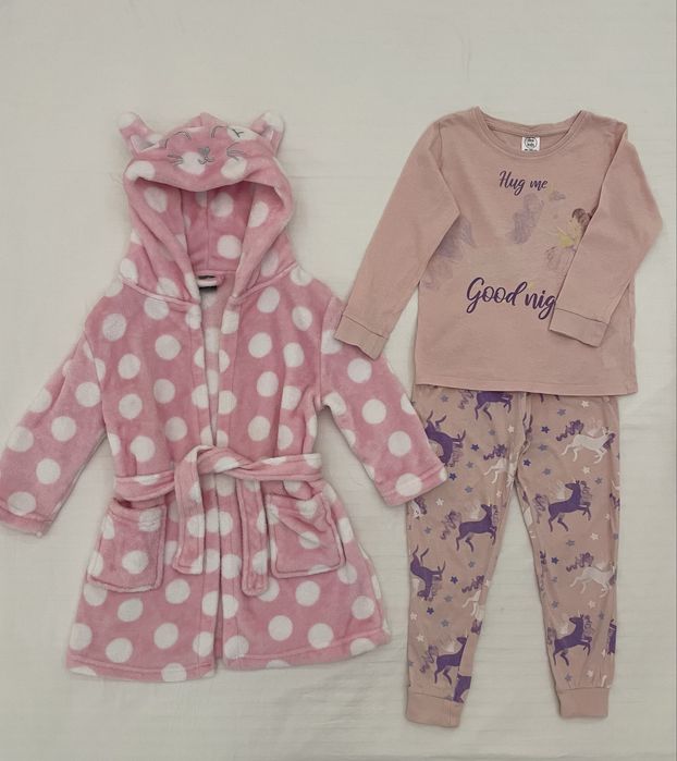 Halat + pijamale copii 3-4 ani