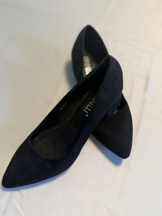 Pantofi negri eleganți BOTINELLI, mărimea 36, stare impecabilă