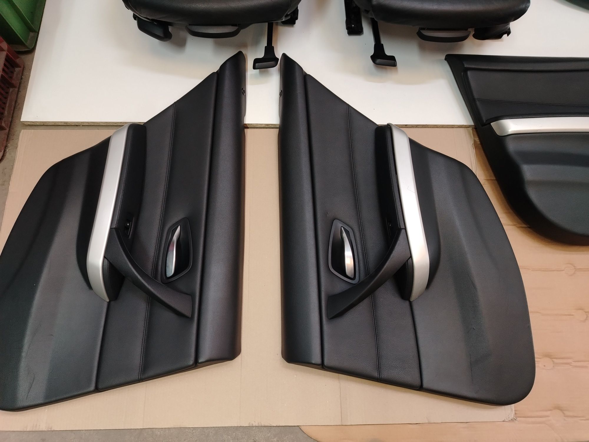 Scaune interior fete usi Piele M recaro Piele E90 Seria 3 Negre