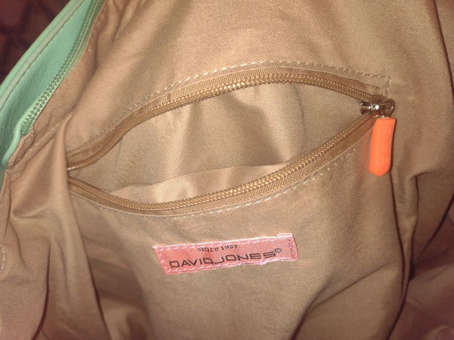 Маркова дамска чанта на Дейвид Джоунс/ David Jones