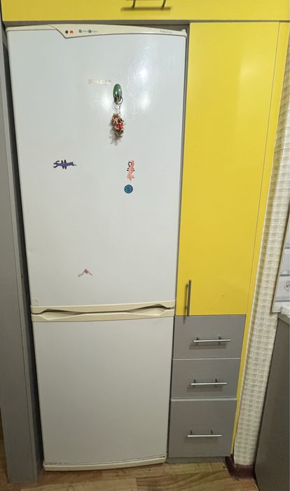 Продам холодильник