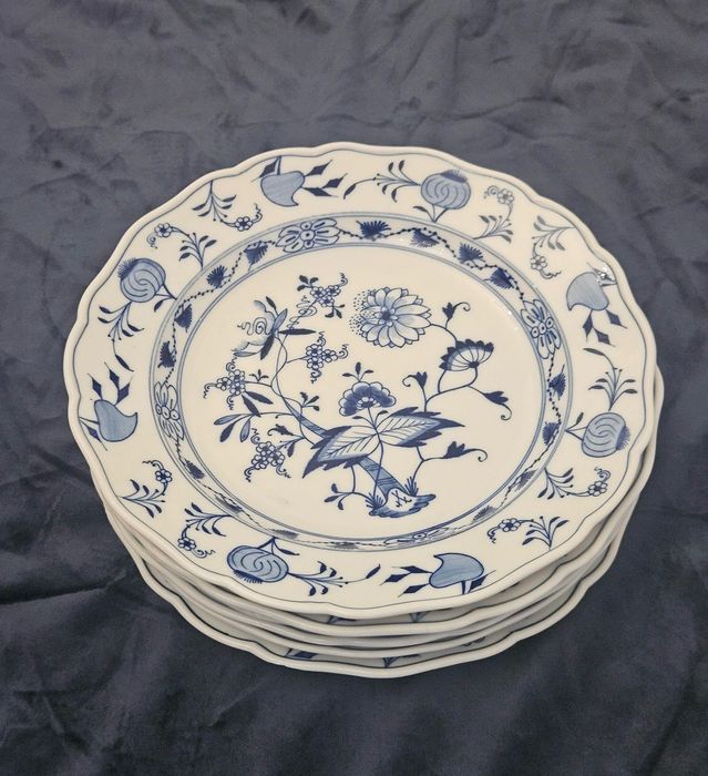 Лот  от 6 плоски чинии Meissen, „Син лук“, DM 24,8 cm