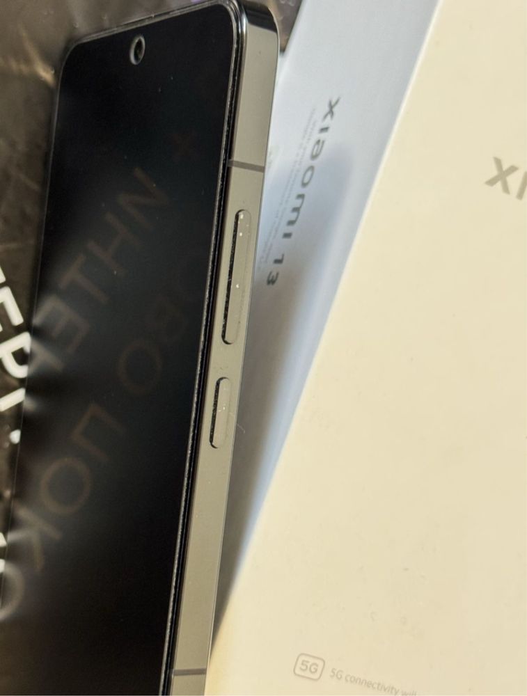 256GB Xiaomi 13 8GB 5G Vivacom Гаранция 2026г. Black / Черен