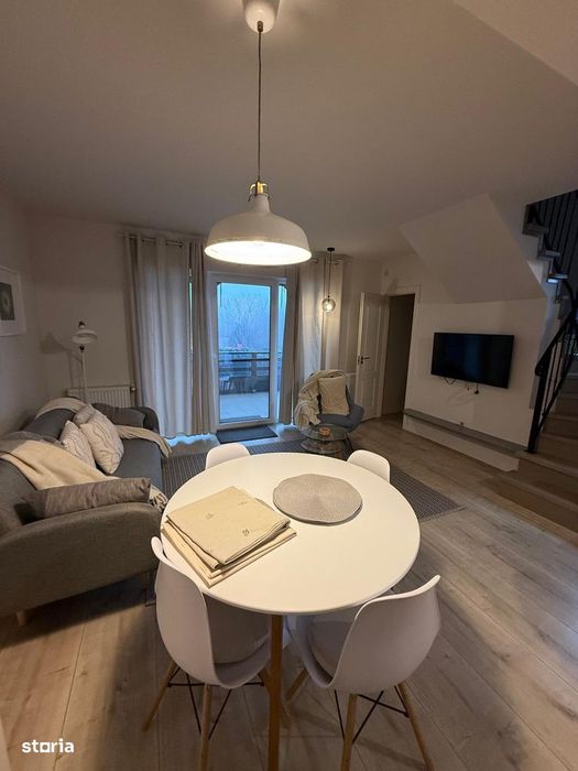 Casa tip duplex, Ipotesti