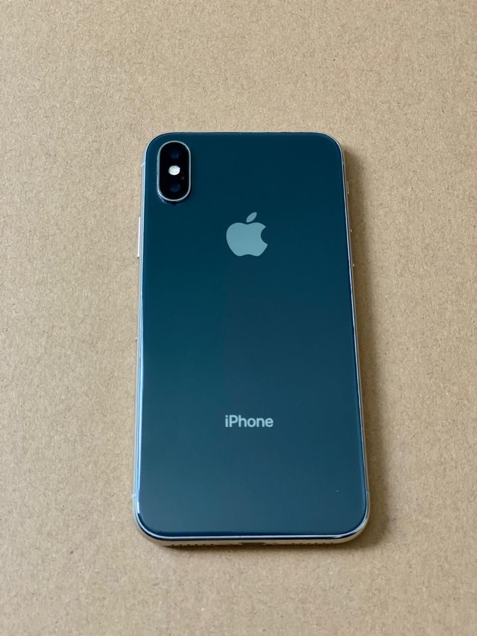 iPhone X     64gb