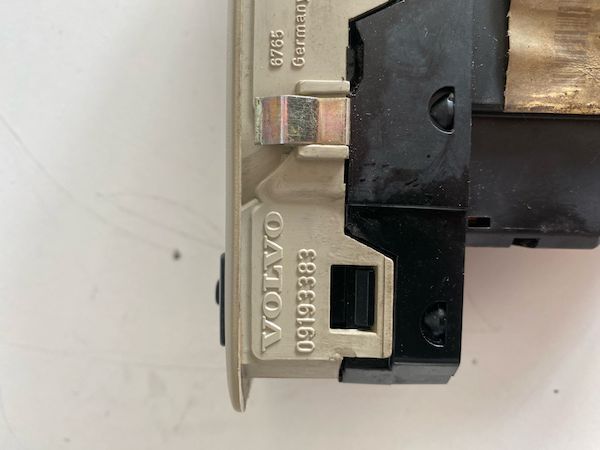 Buton comanda geamuri Volvo S60 S80 V70 XC70 XC90 30746074 31334466