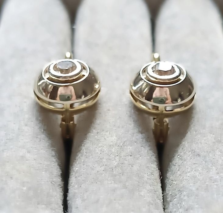 Серьги с натуральным бриллиантом высокой чистоты! Италия!С выставки!