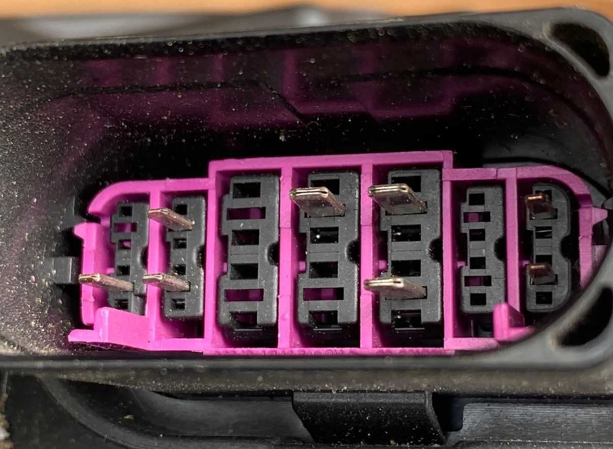 Фар уборудван WV Touareg III 3 Full Led