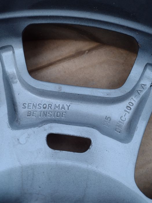 Топ състояние 17-4х108 ЕТ37.5 6j Ford Fiesta