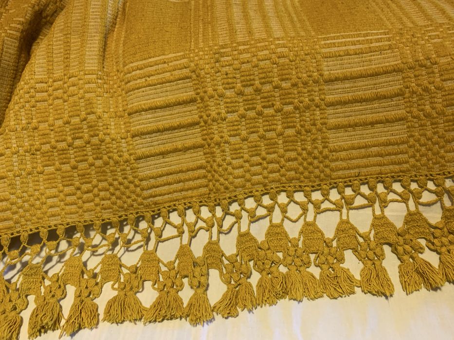 Покривка за легло 100% вълна