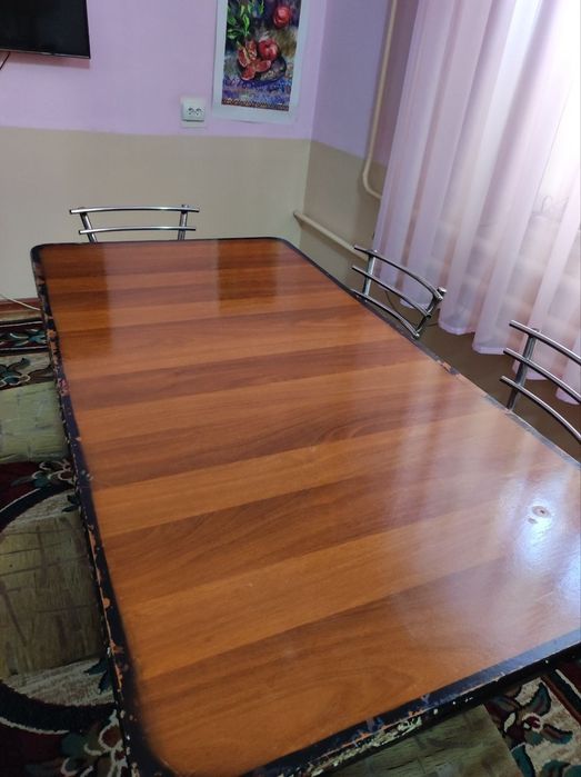 Кухонный стол с 8 стульчиками